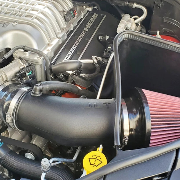 J&L 18-20 Jeep Grand Cherokee Trackhawk 6.2L Blk Textured CAI Kit w/Red Filter (2018 CARB Exempt)
