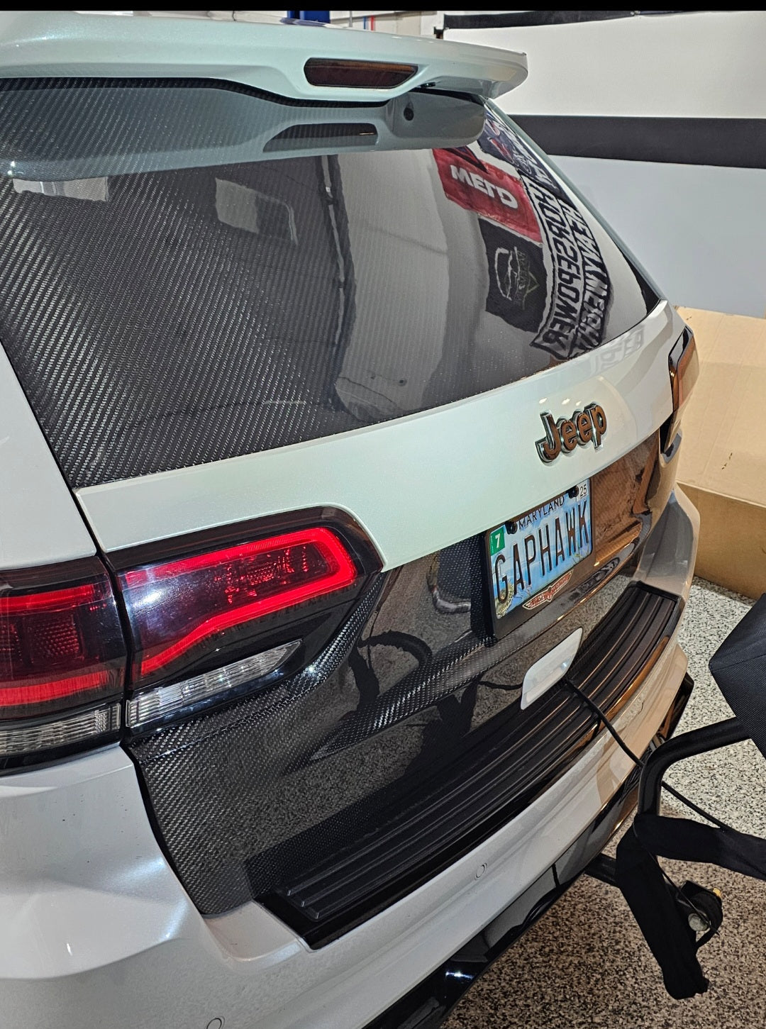 Racecarbon.us WK2 Jeep Carbon Fiber Hatch