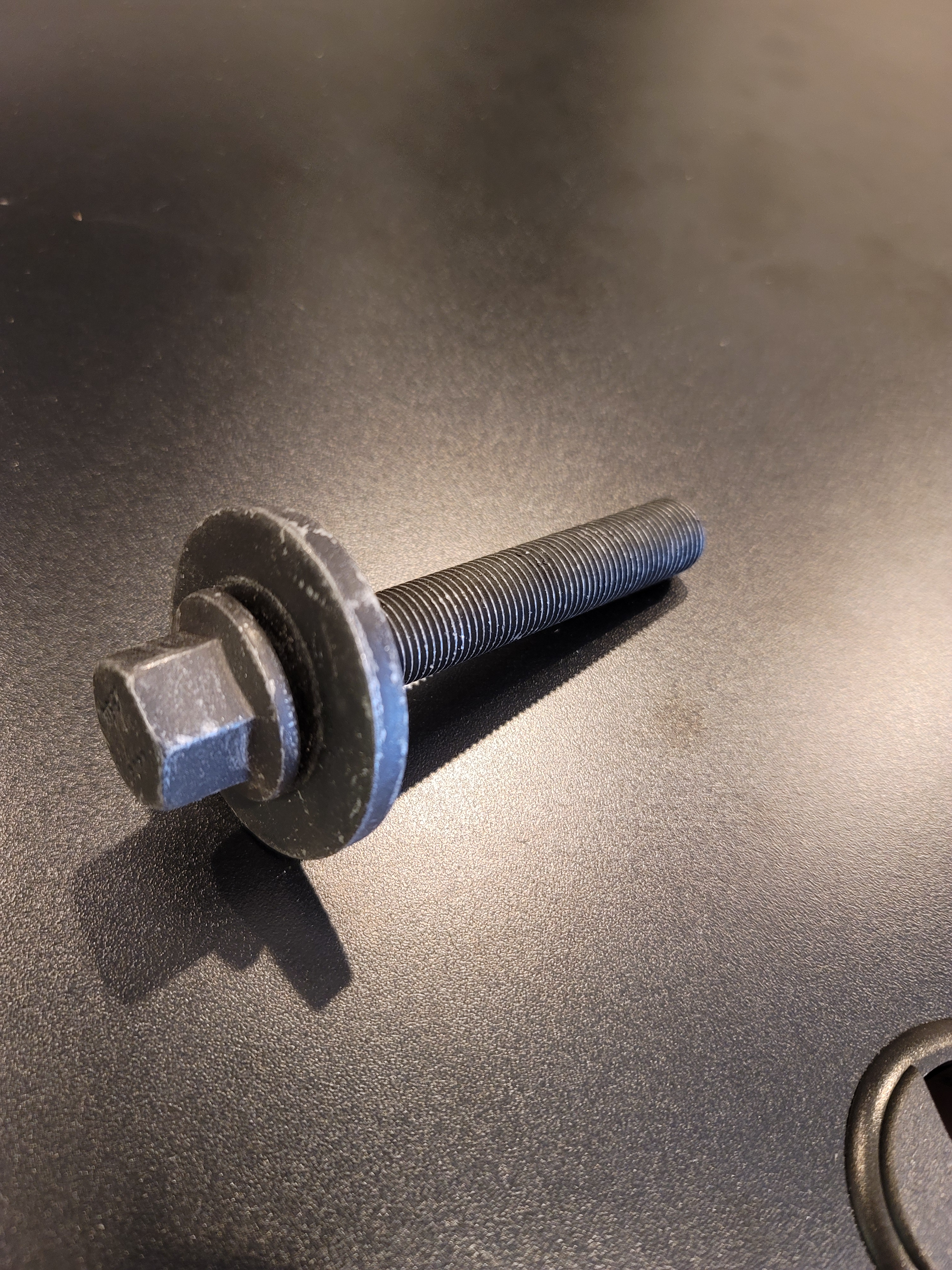 Crank bolt